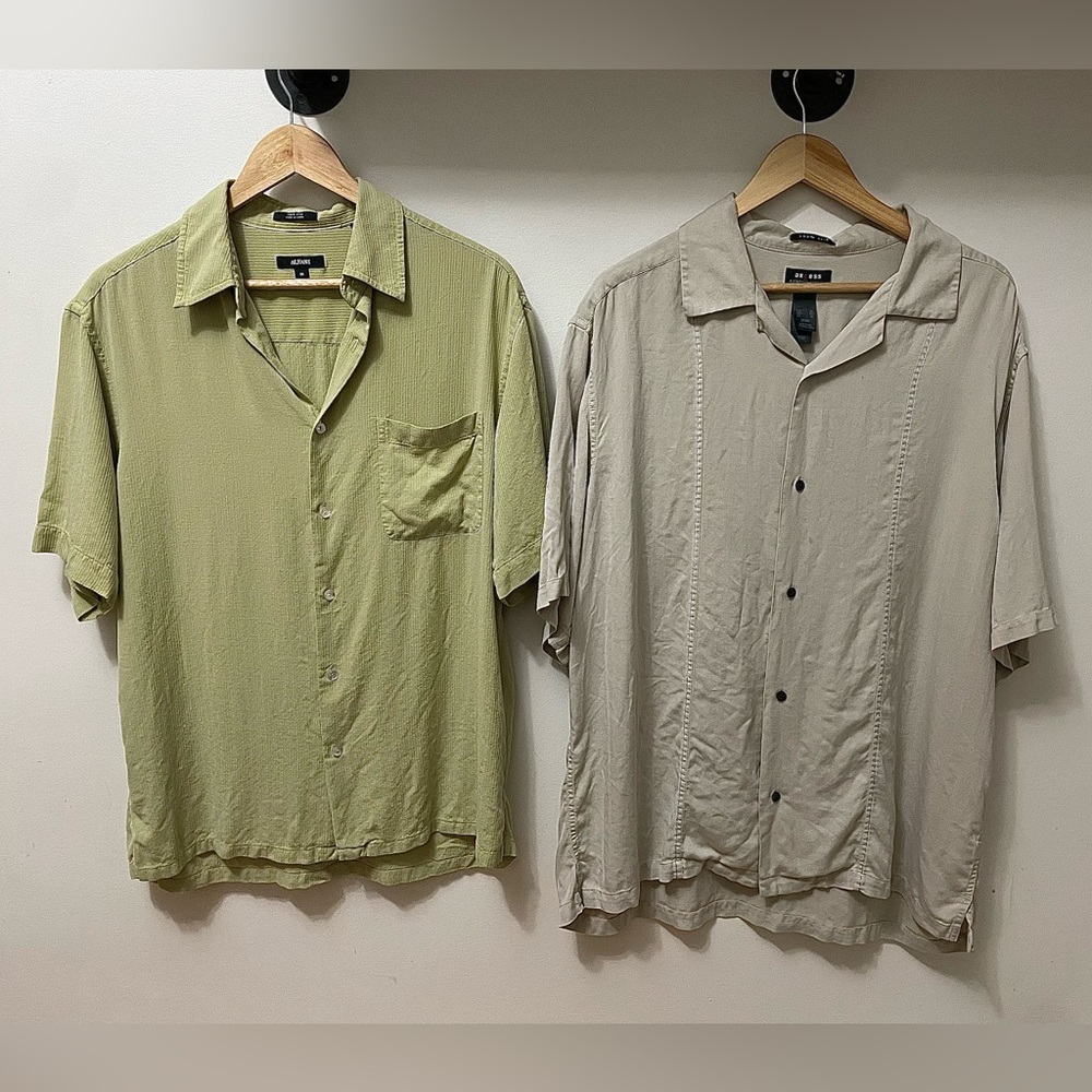 2 Button Up T-Shirts 100% Silk Resort Vacation Cuban Tropical Wear Size M & XL